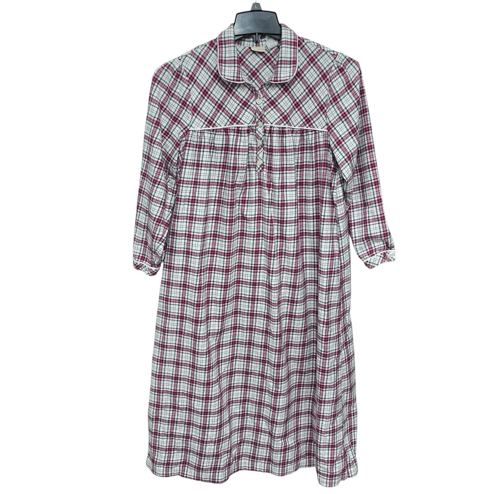 LL Bean Nightgown Size M Petite MP Long Pintuck Red Plaid Tartan Flannel PJs VTG